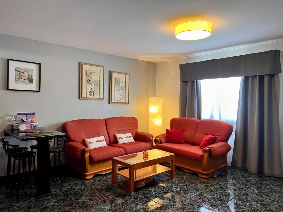 Apartamentos Dalia مْبيسينداريو المظهر الخارجي الصورة
