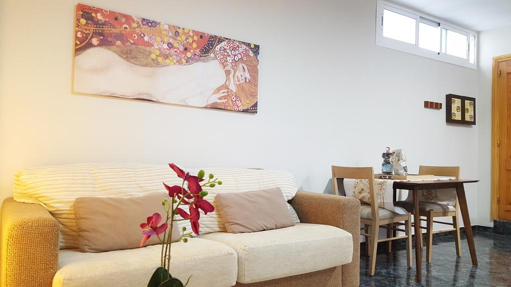Apartamentos Dalia مْبيسينداريو المظهر الخارجي الصورة